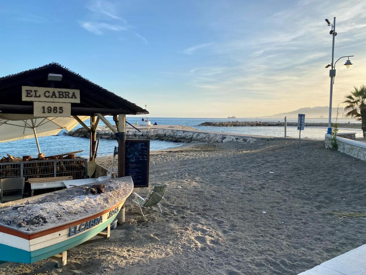 Malaga Beach And Sun Extérieur photo